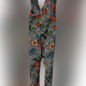 Beautiful summer floral jumpsuit ♥️♥️